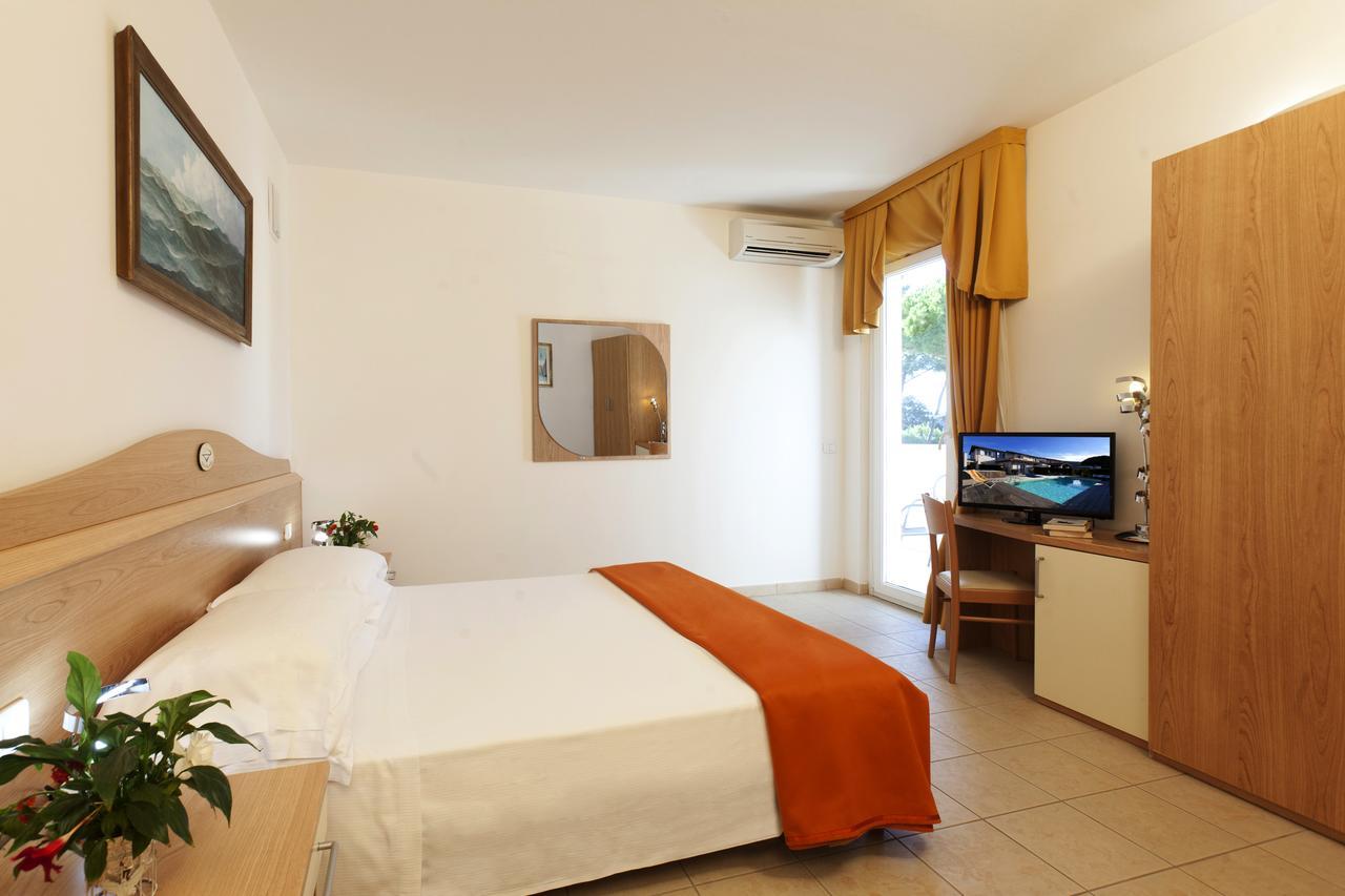 Hotel Villa Smeraldo Orbetello Exterior foto